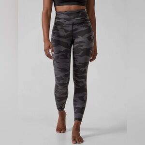 Athleta Elation Camo Tight Leggings Black and Gray 7/8 Length Size Small